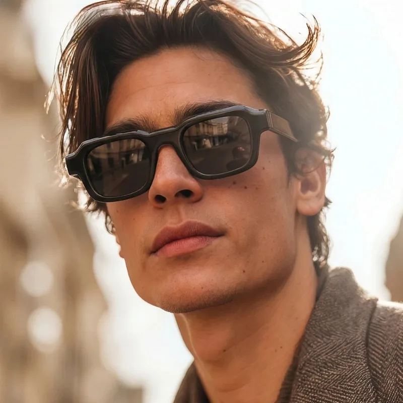 Trendy Small Square Sunglasses Men Women Retro Rectangle Glasses UV400 Gradient Shades Travel Beach Street Eyewear