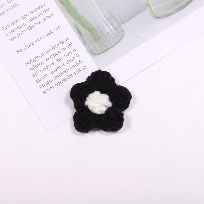 Horquilla decorativa para el pelo, accesorios de flores pequeñas, ganchillo de punto de 4cm, puff de algodón con leche, tela de flores, 15 piezas