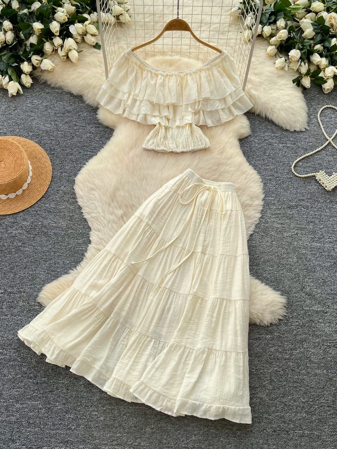 

Summer Vacation Style Ruffle Shoulder High Waist Cake Skirt Women's Sleeveless Slimming Two-Piece Set Fashionable Casual Work...