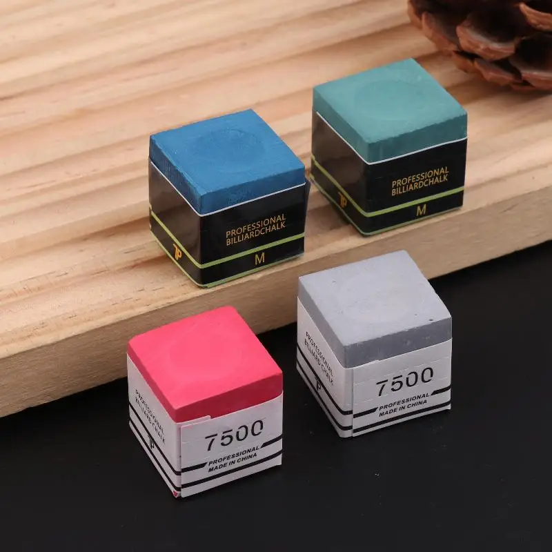 Novo 1pc com caixa de armazenamento antiderrapante giz de bilhar piscina cue vara giz snooker fácil pó bilhar giz piscina acessórios