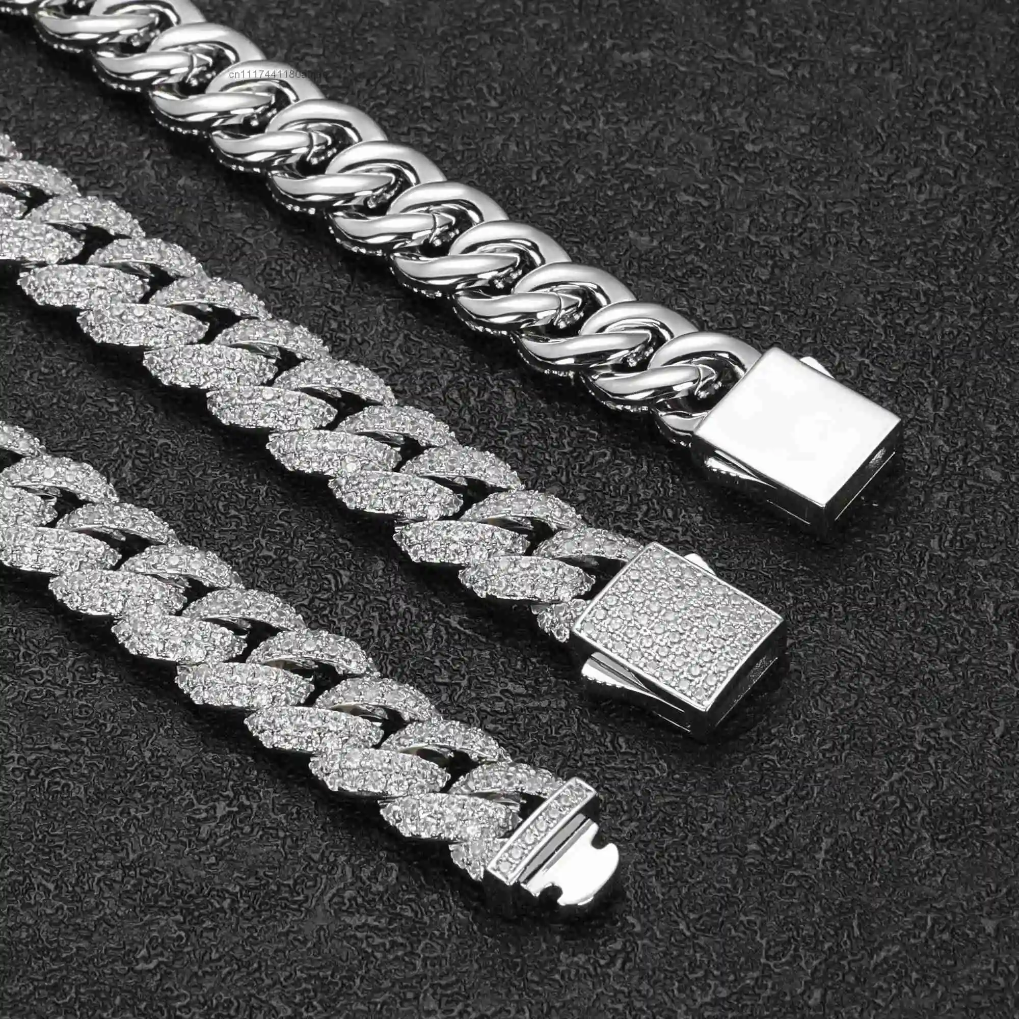Wholesale 925 Sterling Silver 10mm VVS Diamond Moissanite Iced Necklace Hot Selling Fine Jewelry with Rhodium Cuban Link Chain.