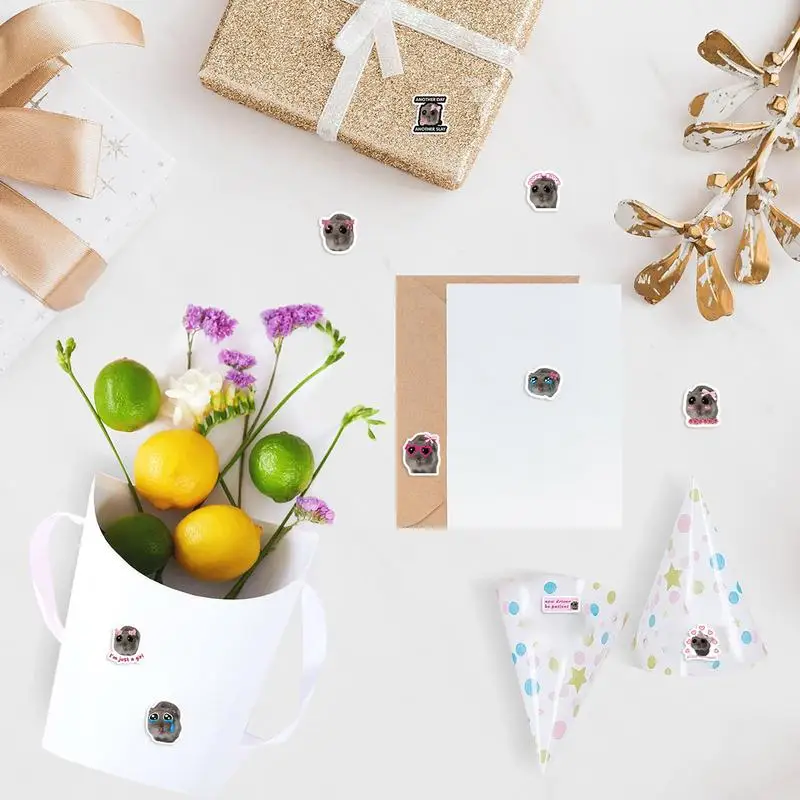 

Наклейки для грустного хомяка, странные наклейки, 500 шт., наклейка с милыми животными, 10 узоров, наклейка для хомяка, принадлежности для скрапбукинга, вода