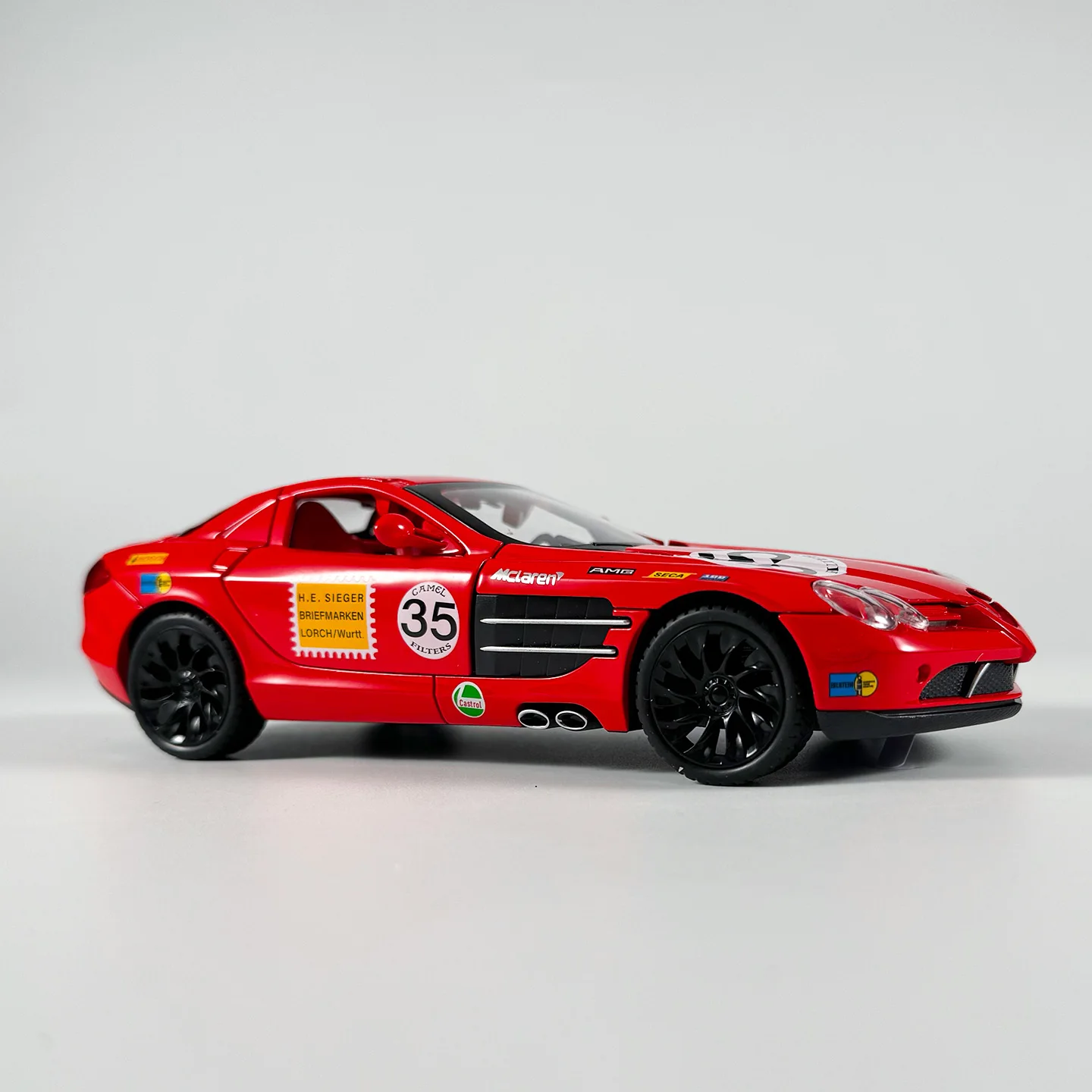 1:24 modelo de carro esportivo slr de liga de alta qualidade, som e luz legais, melhor colecionável para amantes de carros, presentes de natal