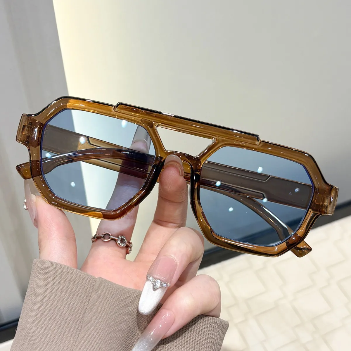 Neu eingetroffen: Vintage quadratische Sonnenbrille für Damen und Herren – Polygon-Sonnenbrille, ovale Brillen für Sie und Ihn