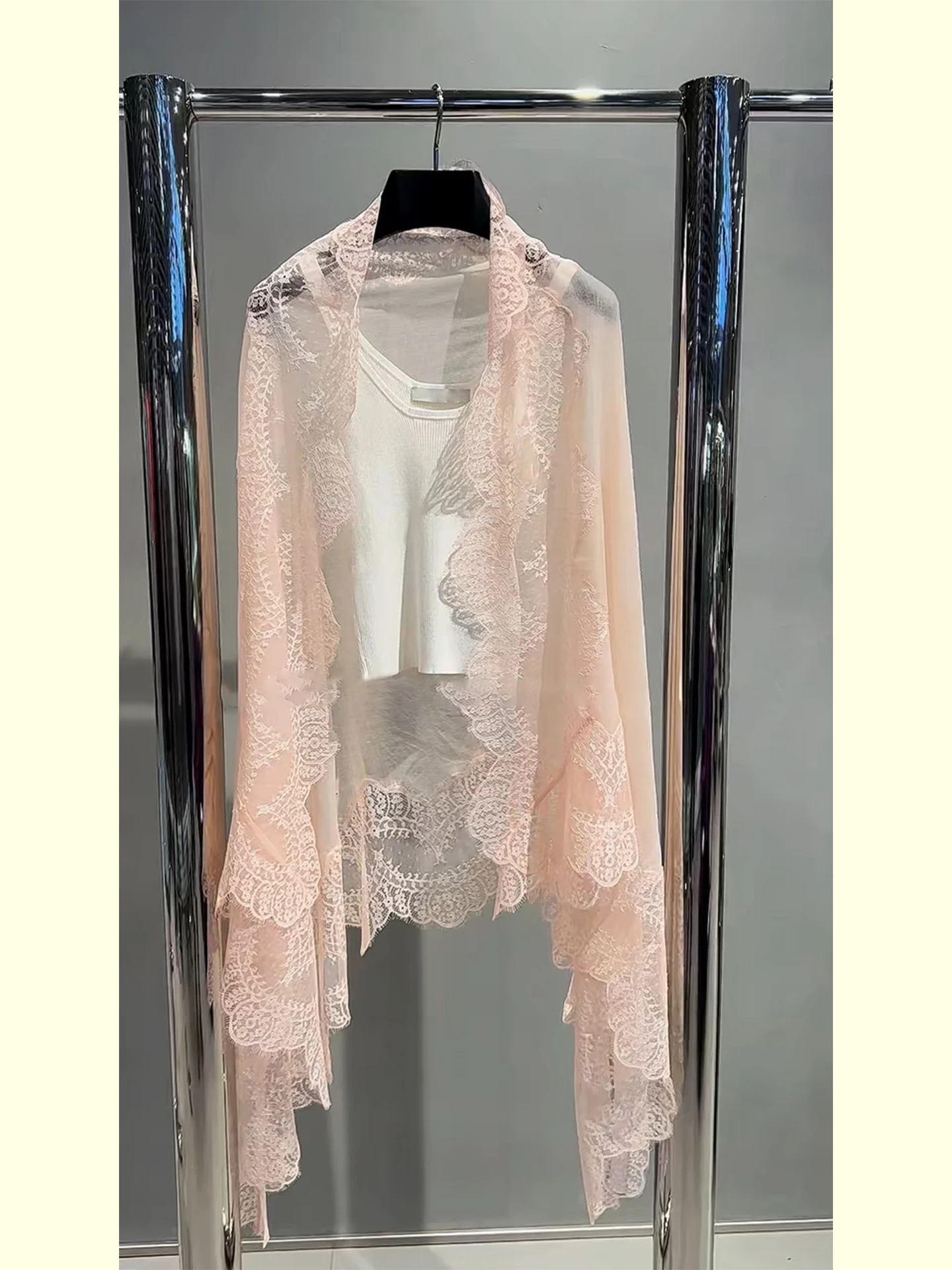chale-en-dentelle-rose-pour-femme-elegant-brode-ajoure-doux-nouveau-style-printemps-echarpe-en-soie-belle-et-legere-ideale-pour-se-couvrir