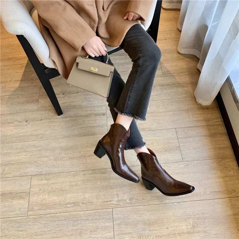 Nowe buty damskie skóra Split Pionted Toe Chunky Heel buty zimowe damskie solidne buty zachodnie damskie buty do kostki dziewczyna krótkie buty