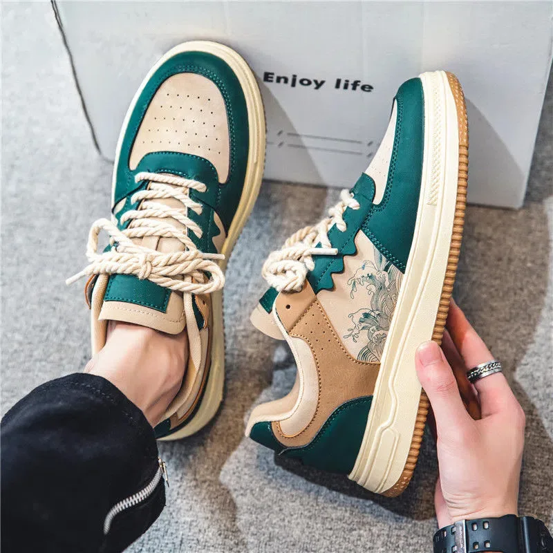 

2025 Men Skateboarding Shoes Canvas Comfortable Vulcanized Shoes All-match Men Casual Sneakers Fashion Student Shoes Male