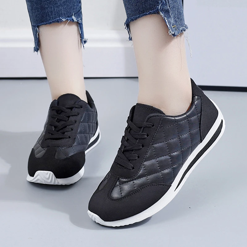 

New Style Women Sneakers Summer Casual Walking Shoes for Women Flat Lace Up High Quality Sneakers Fashion Flat-bottomed Loafers