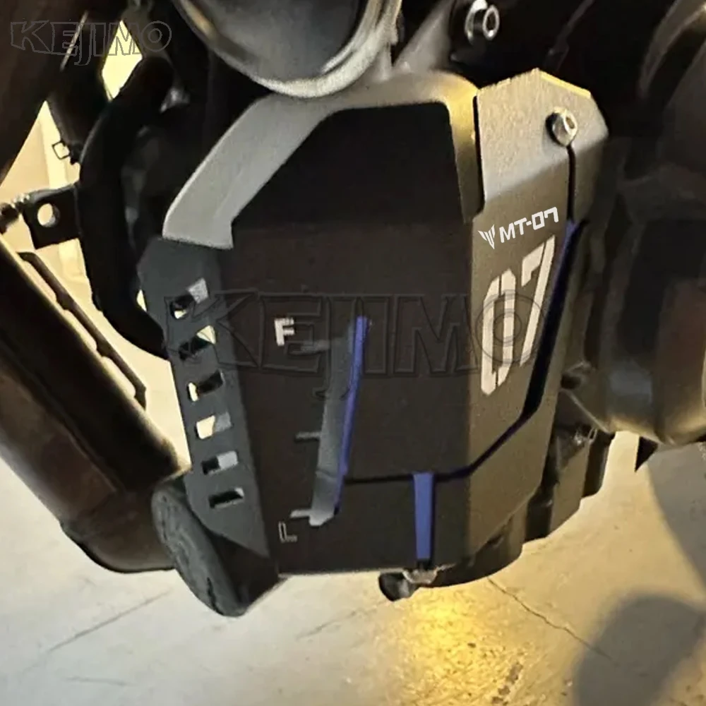For Yamaha MT-07 / MT07 2014-2015-2016-2017-2018-2019-2024 Radiator Water Cooling Tank Reservoir Bezel Side Protection Guard