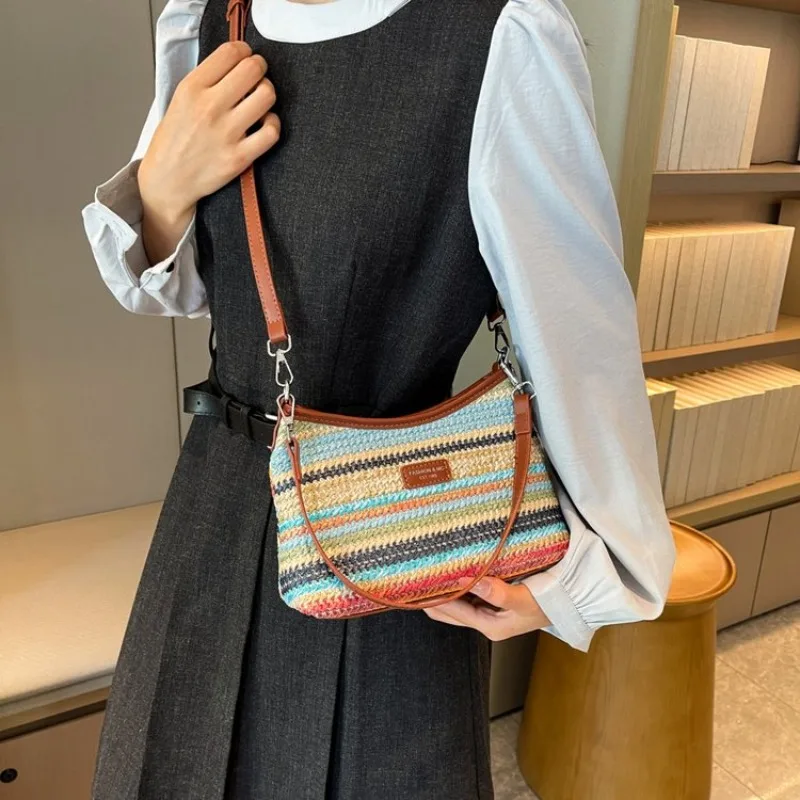 

Fashion Forward Diaper Bag Women's Leather Tote Luxury Crossbody Bag Vintage Minimalist Designer Large Capacity Elegant