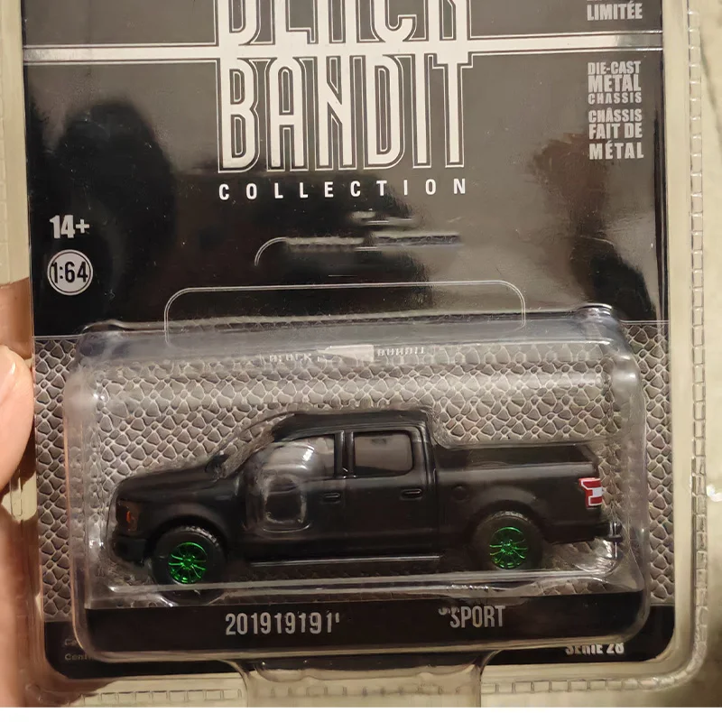 

Greenlight 1:64 Camaro Mustang Pickup Challenger Alloy Car Model Collect Ornament