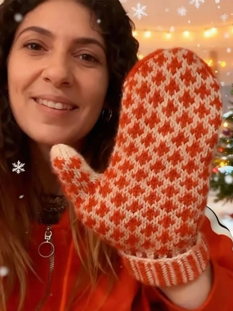 

2025 The Naughty List Mittens | Cozy Knit with a Hidden Attitude,Hand Knitted Hidden Middle Finger Winter Warm Mittens for Women