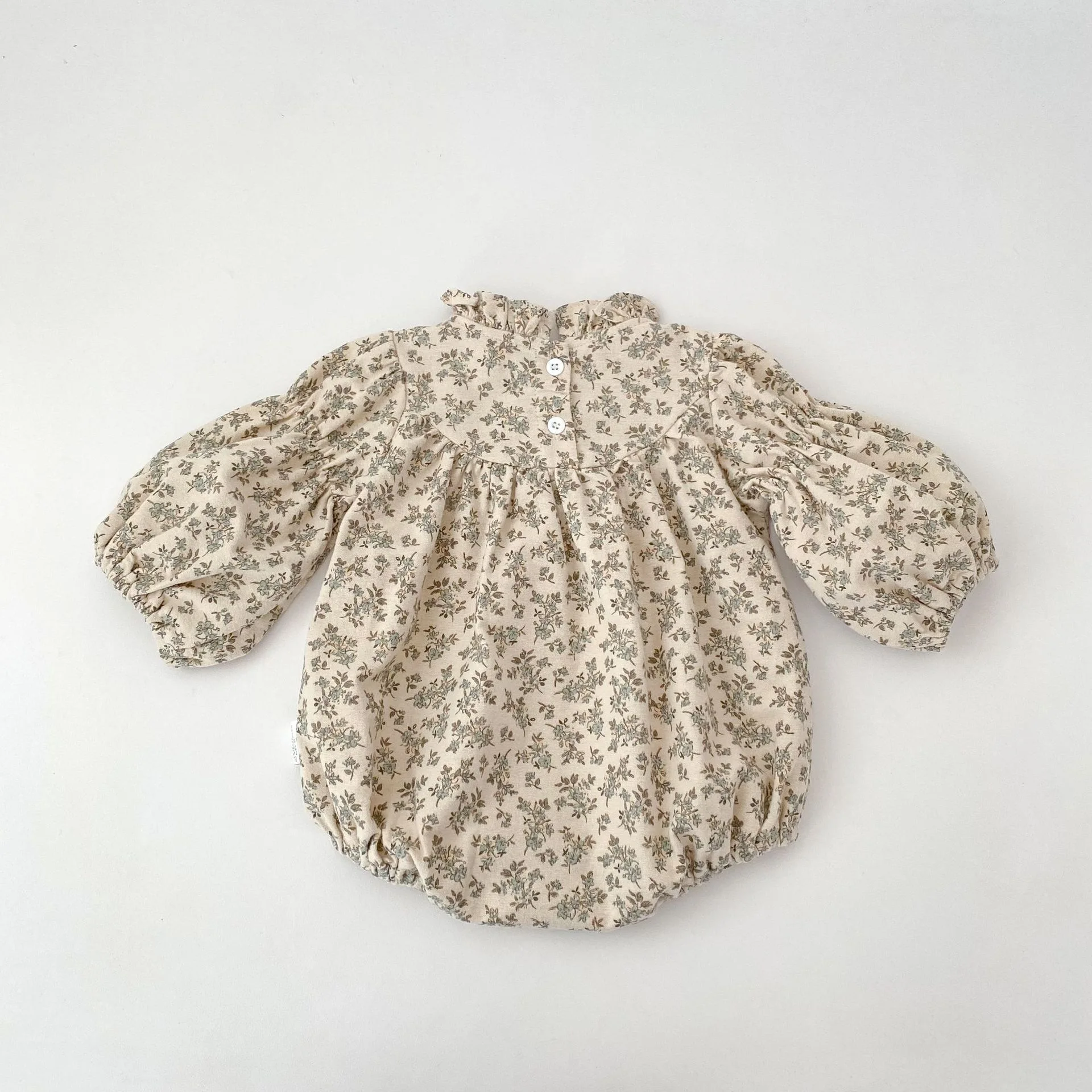 Spring and Autumn Girl's Vintage Floral sisters Style Stand Collar Bubble Sleeve Fart Wrapped Garment