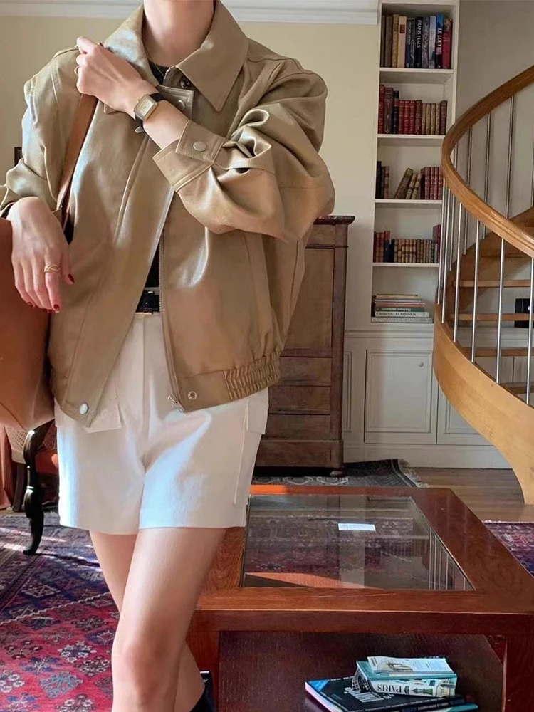 Clothland المرأة خمر بولي Leather سترة جلدية سستة طويلة الأكمام النمط الكلاسيكي الإناث أبلى معاطف عادية سوداء CB170