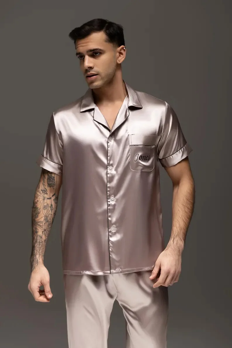 

Персонализированные атласные мужские пижамы, индивидуальные пижамы для жениха на свадьбу или подарок на мальчишник