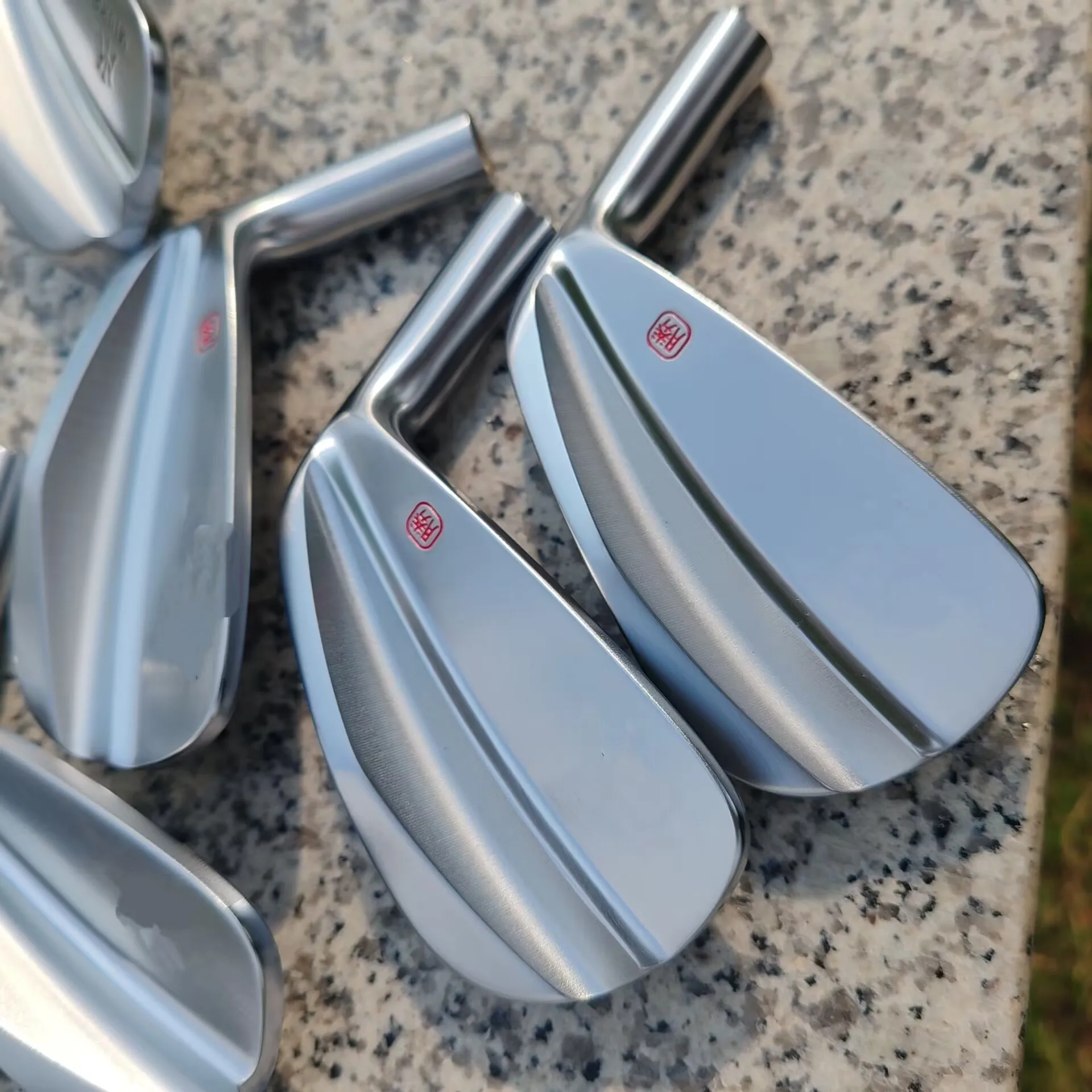 

New KM700 Golf Iron Set Silver #4-P(7Pcs) S20C Soft Carbon Steel Forged Right Hand Golf Iron Sets no shaft