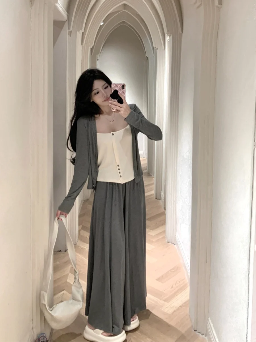 

Комплект: облегающий длинный вязаный кардиган и модная футболка с цветными вставками, новый дизайн для ранней осени