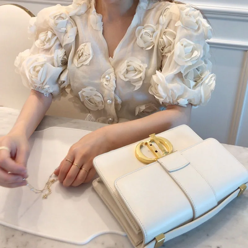 Elegant V-neck Short Bubble Sleeve Shirt Summer High Fashion Sensation Ladylike Style Three-dimensional Rose Decoration Top