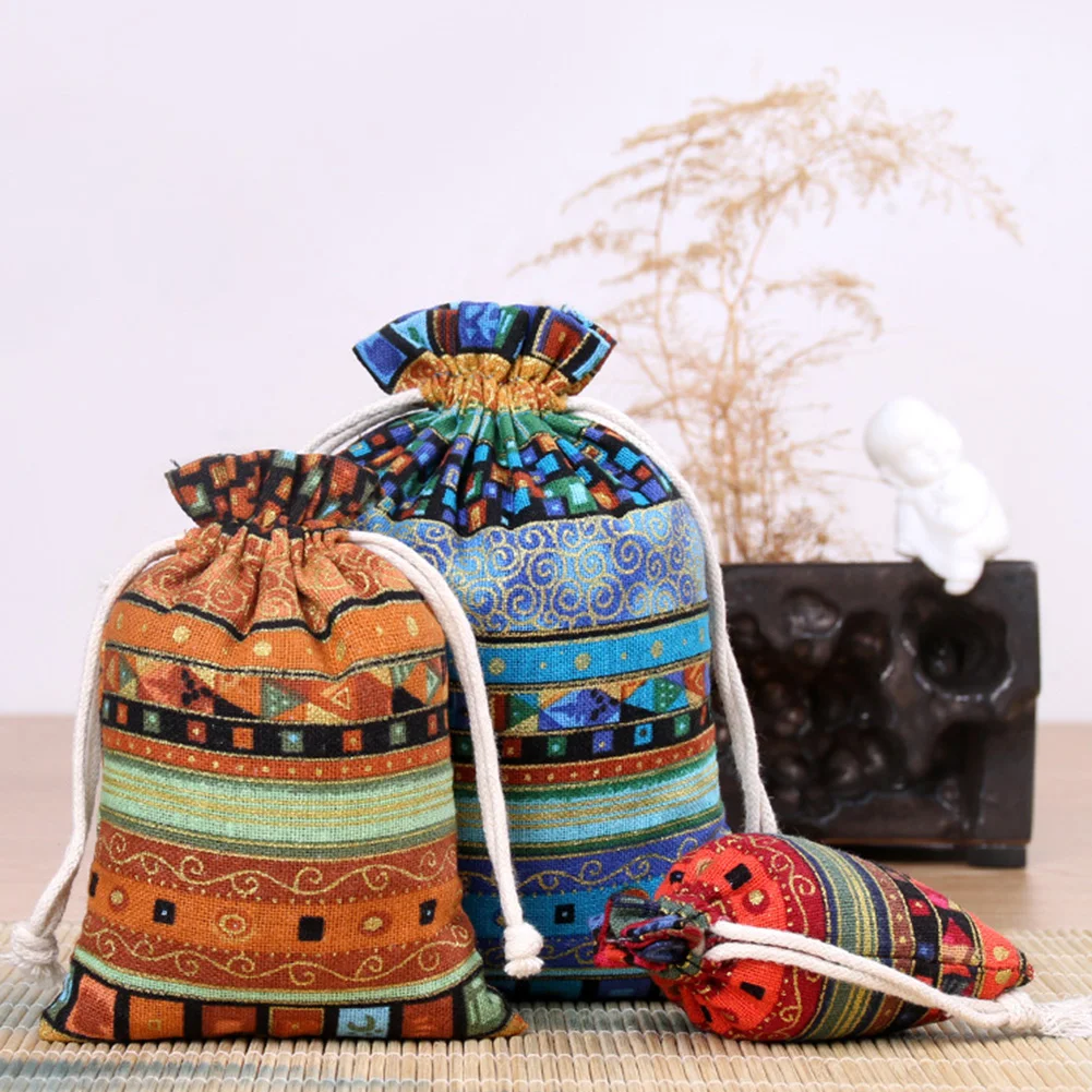 1pcs/lot 7x9cm Vintage Ethnic Style Drawstring Pouch Packaging Gift Candy Storage Bag Women Printed Jewelry Xmas Bag