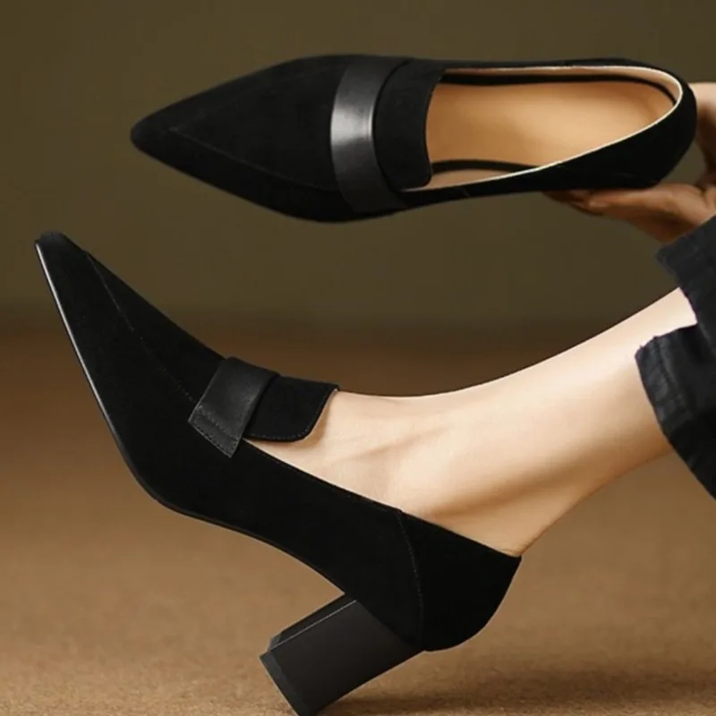 حذاء بدون كعب من الجلد الناعم للنساء بكعب سميك، قدم واحدة واسعة ومضادة للانزلاق وقصة عميقة وكعب عالٍ بمقدمة واحدة #2