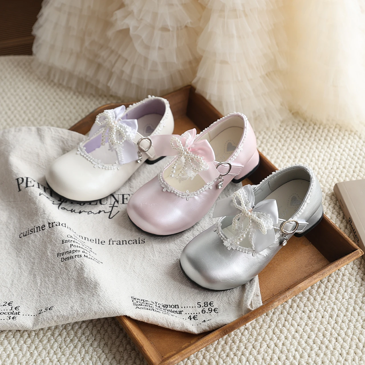 Korean-style New Children Leather Shoes Round Toes Soft Girls Dance Dress Shoes for Party Wedding Kids Princess Shoes High Heels