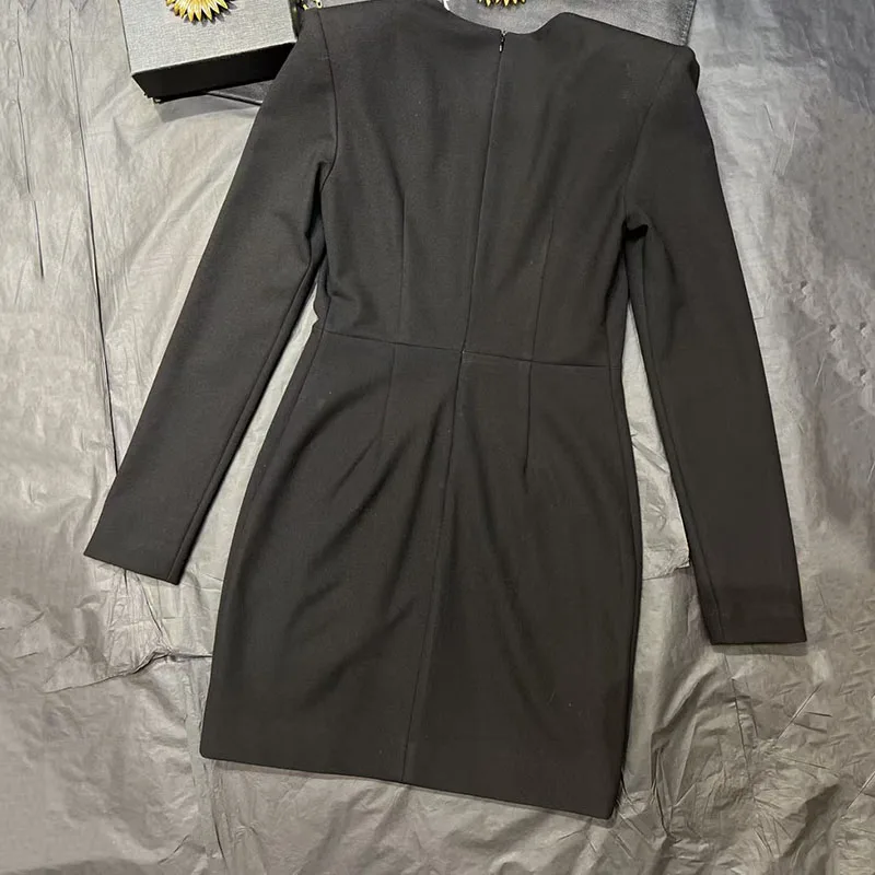 Women's Heart-Shaped Cutout Long-Sleeve Dress, Fashionable Commuter Mini Skirt, High-Quality Banquet Gown, 2026, Spring Collecti