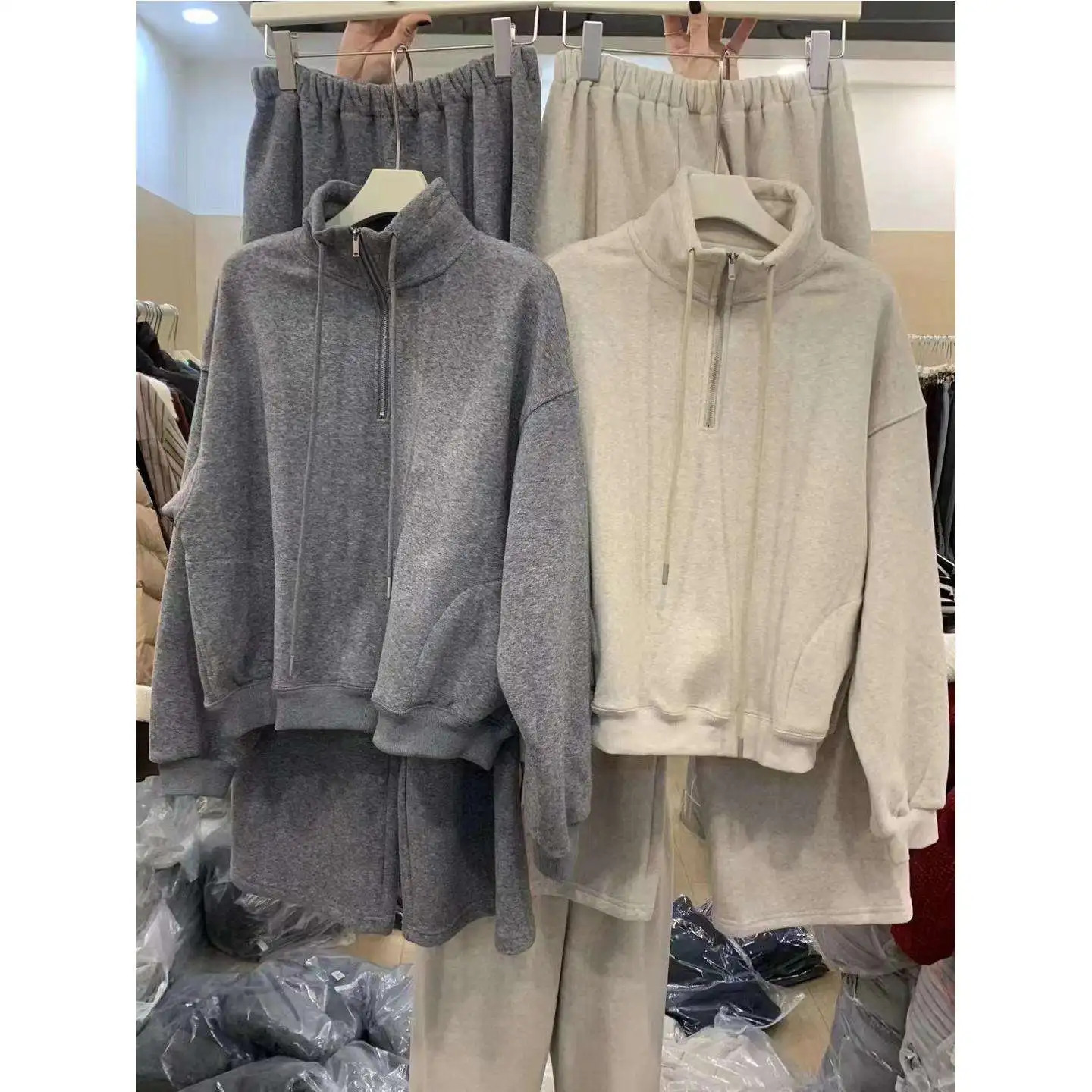 Set Felpa con Zip Sportiva da Donna Primavera 2024 Nuovo Completo Versatile con Pantaloni della Tuta Due Pezzi Outfit Casual alla Moda