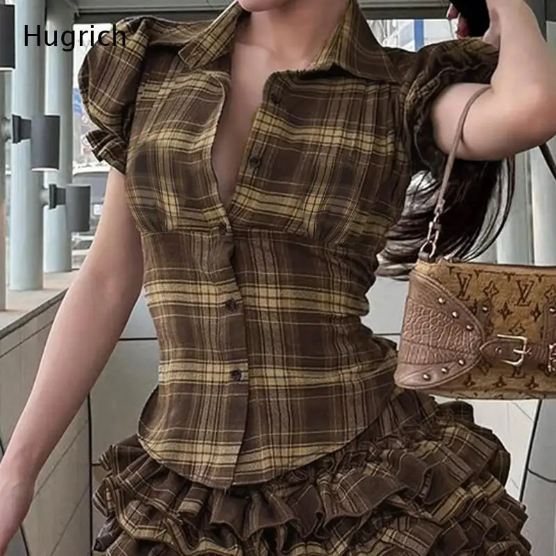 Form Fitting Checkered Blouse with Short Puffed Sleeves Collared Design and Tailored Silhouette Casual Wear