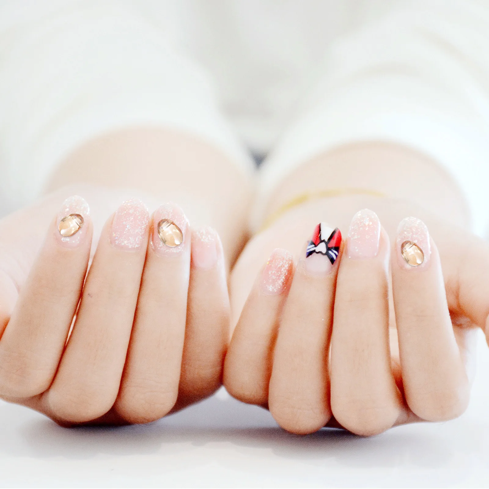 100 stücke Kristall Strass Nail art Diamanten 3D Glänzende Maniküre Dekoration Diy Patch Nagel Dekor Für Frauen Künstler Maniküre