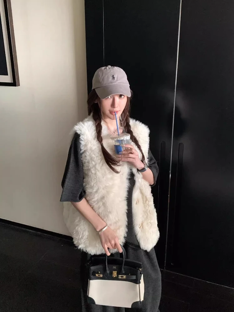 Faux Lamb Wool Fur Vest Women's Autumn Winter Eco-Fur Hooded Gilet Soft Fluffy Shearling Vest Sweet-Cool Y2K Fur Waistcoat