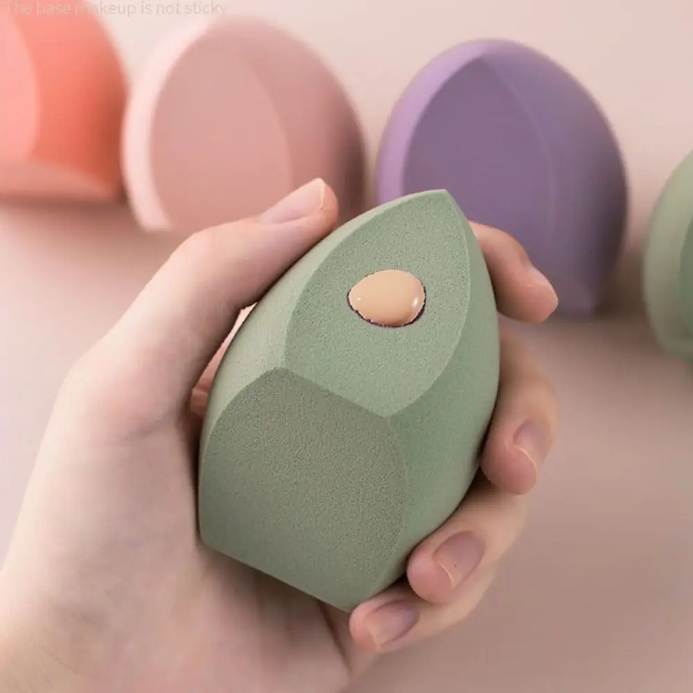 Frullatore per trucco ultra grande da 8 cm Asciutto e bagnato Tre tagli Soffio cosmetico Applicatore di spugna cosmetica leggera colorata