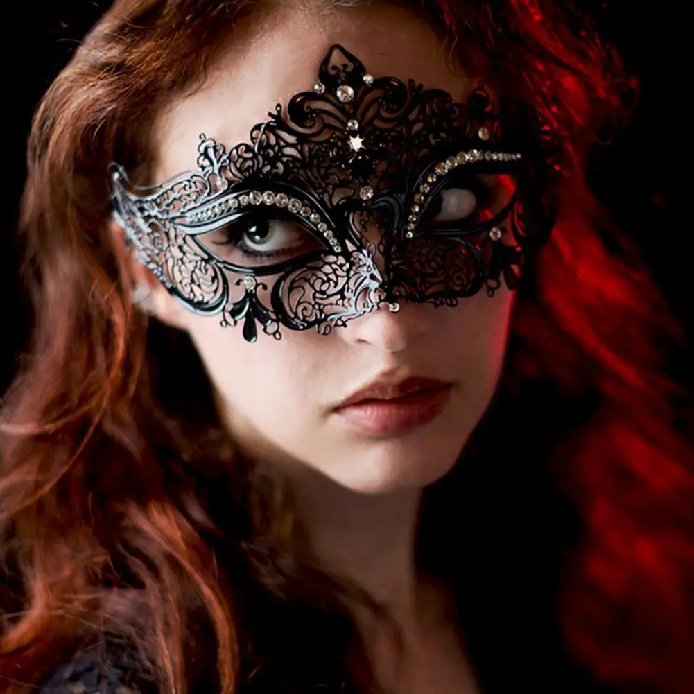 Women Hollow Lace Masquerade Face Mask Sexy Cosplay Prom Party Props Costume Halloween Masquerade Mask Nightclub Queen Eye Mask