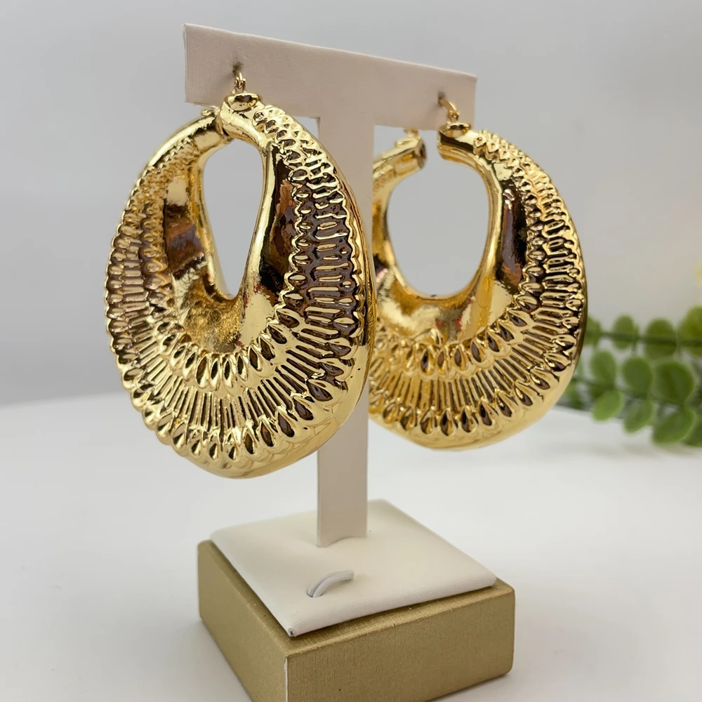 Yuminglai Fashion Luxury Dubai Jewelry Accessories Superior Quality Goldplated Earrings for Women FHK29338