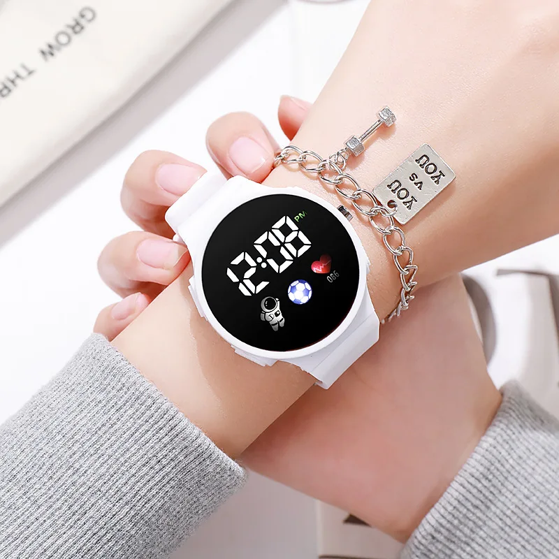 Yikaze นาฬิกาผู้หญิงหญิงสาวเซ็ตนาฬิกาสำหรับเด็ก, นาฬิกาข้อมือดิจิทัล LED พร้อมสายรัดข้อมือฟุตบอลอวกาศสายซิลิโคนนาฬิกาข้อมืออิเล็กทรอนิกส์