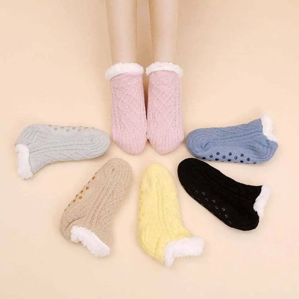 

Cute Patchwork Winter Floor Socks Grid Silica Gel Thicken Velvet Socks Warm Soft Sleeping Socks Girls