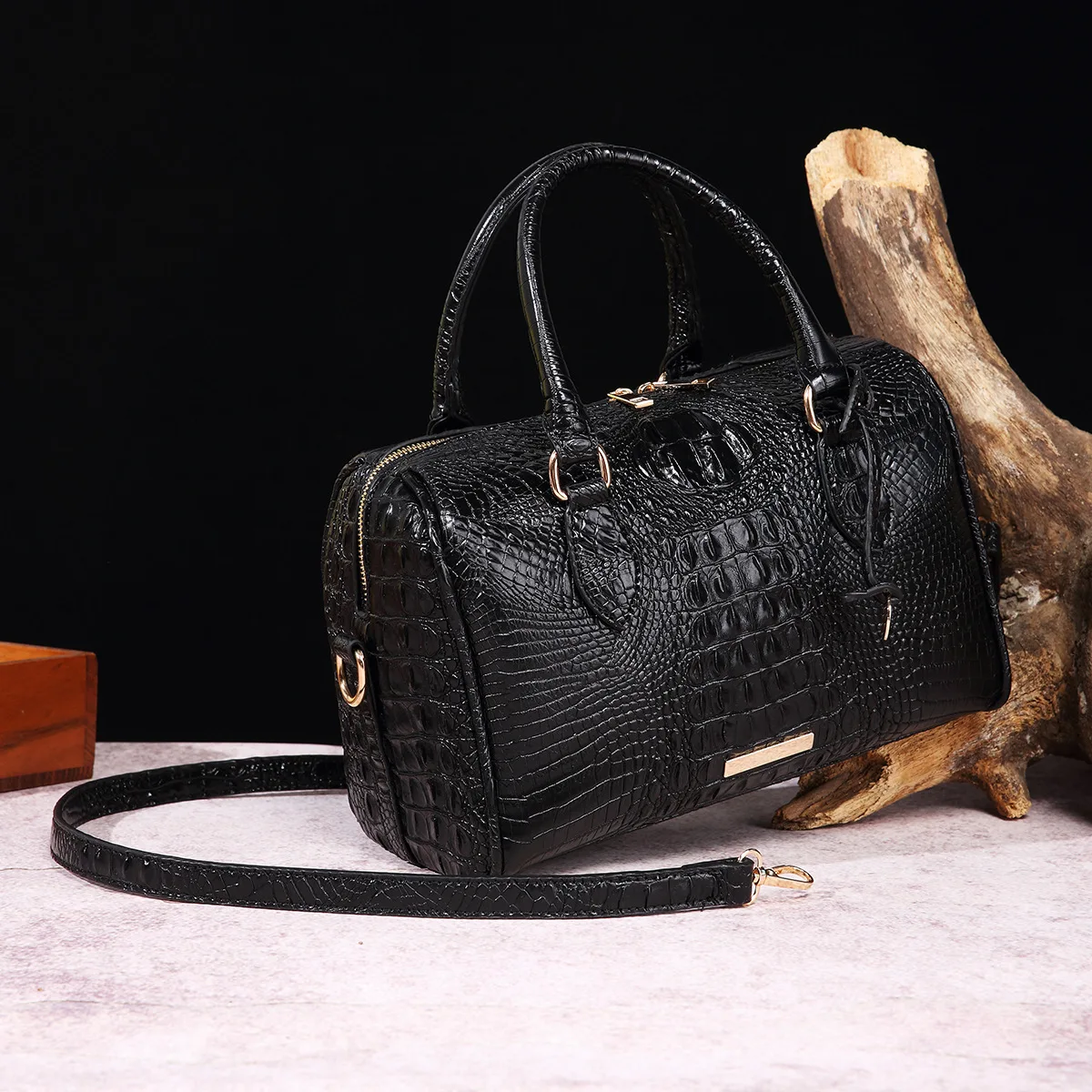 New in Fashion One-shoulder Messenger Purse Crocodile Pattern Leather Handbag Retro Underarm Luxury Tofu Women Bag purse