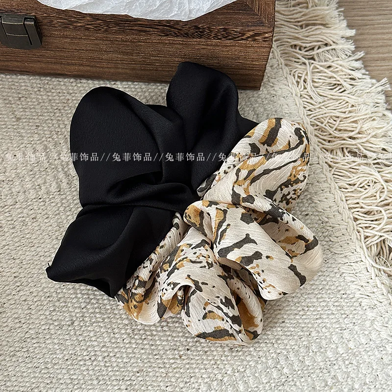 1PC Design Sense Hair Ring per donna Large Hair Scrunchie Satin Elastic Head Rope Female Simple Temperament Gum Hair Accessoires