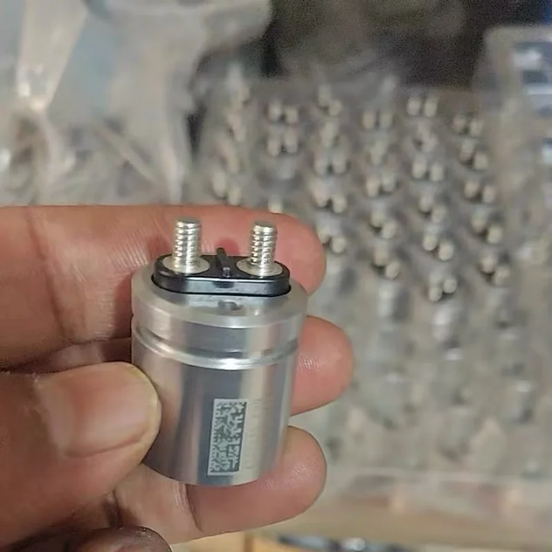 

6Pcs EUI Injector Solenoid Valve 3811021 4307545 4307547 For Cummins M11 N14 Injector 4026222 3411756 4061851 3034407