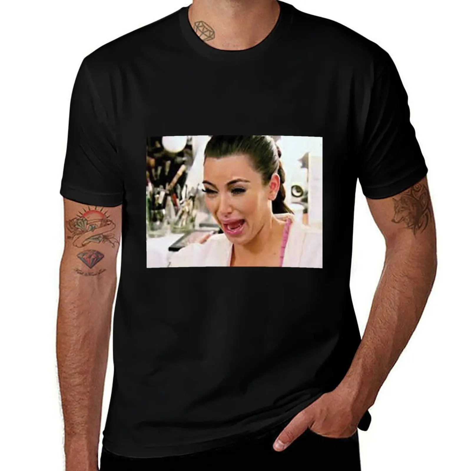Kims crying face T-Shirt Minimal Art Print T-Shirt
