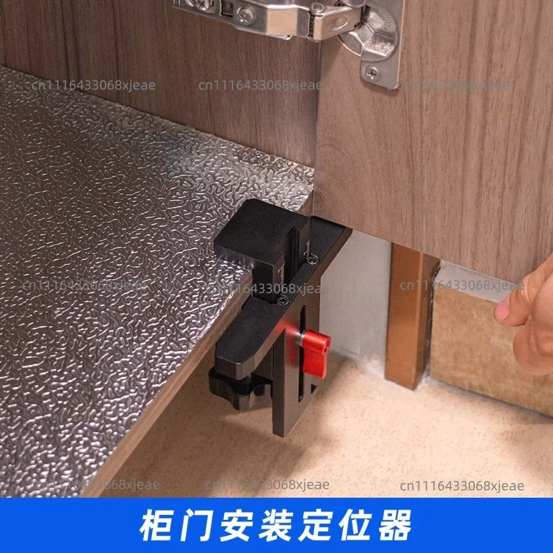 Aluminum alloy cabinet installation auxiliary device, wardrobe adjustable door panel lifter and leveler