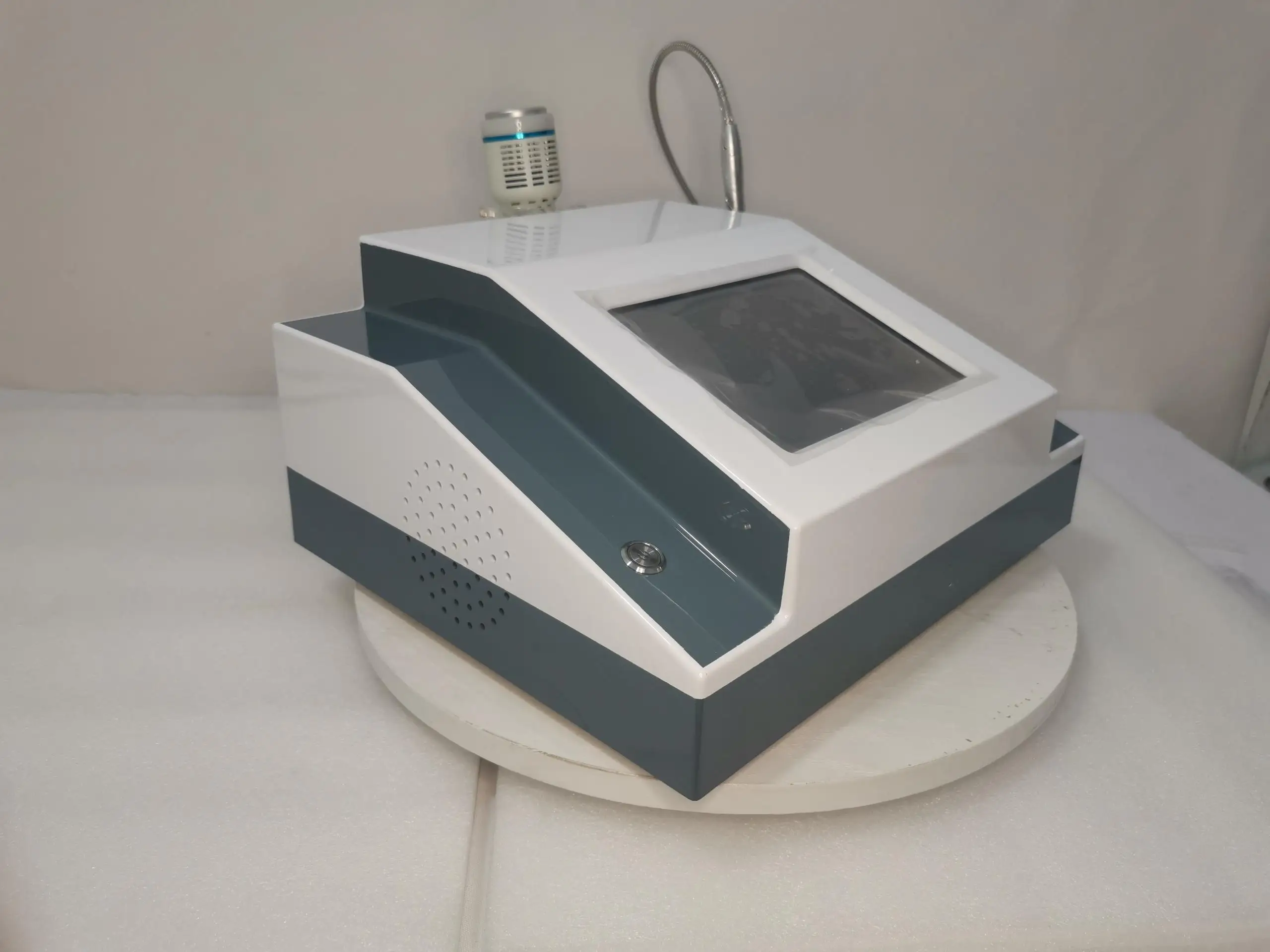Chinese Factories Promote 980nm Laser Varicose Vein Surgery Laser Machine For Vein Removal Beauty Equipment