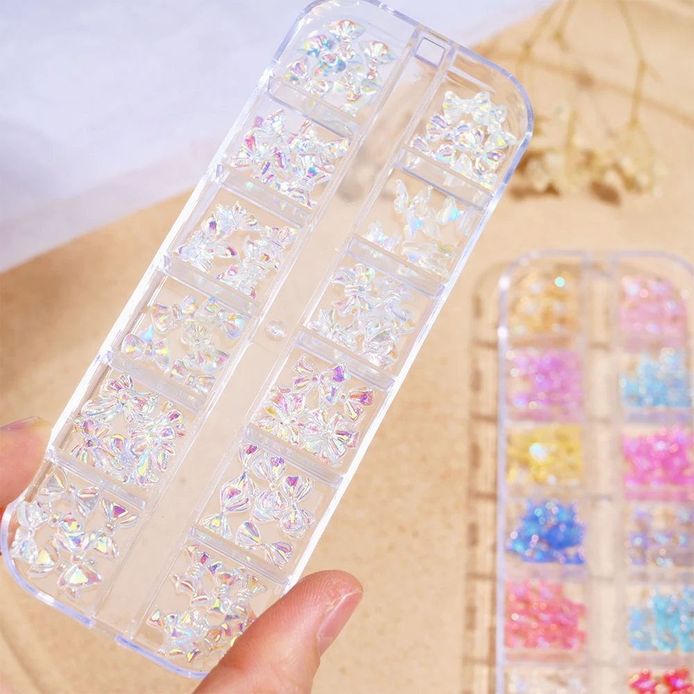 12グリッド カラフルオーロラバタフライ 3Dネイルチャーム 6/8/10mm カワイイ レジン グリッター オーロラバタフライ アイス透明 マニキュアバタフライ