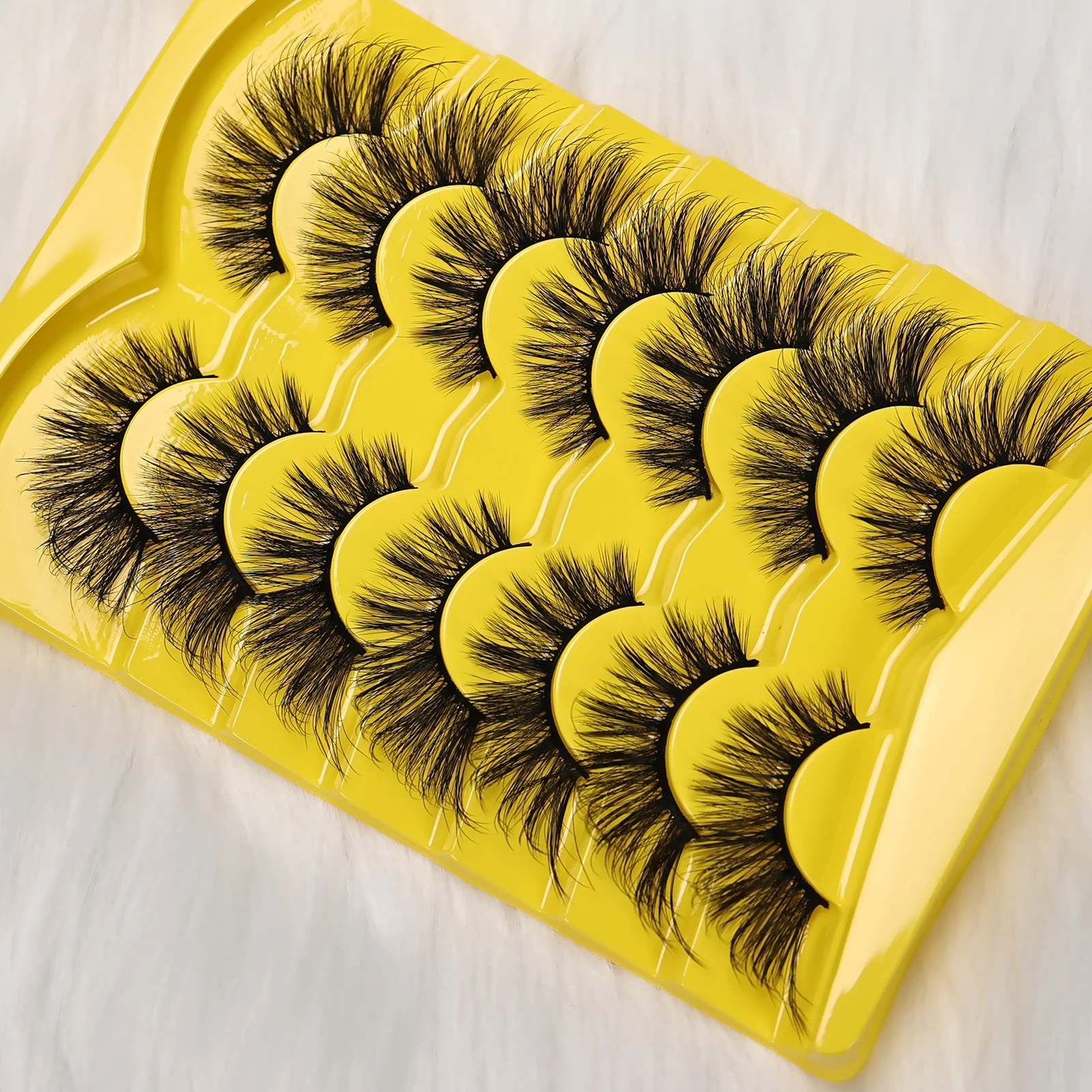 7 Pairs Cat Eye 3D False Eyelashes, Soft Natural Cross Lashes Reusable Lightweight Easy to Apply for Daily/Wedding/Party Eyelash