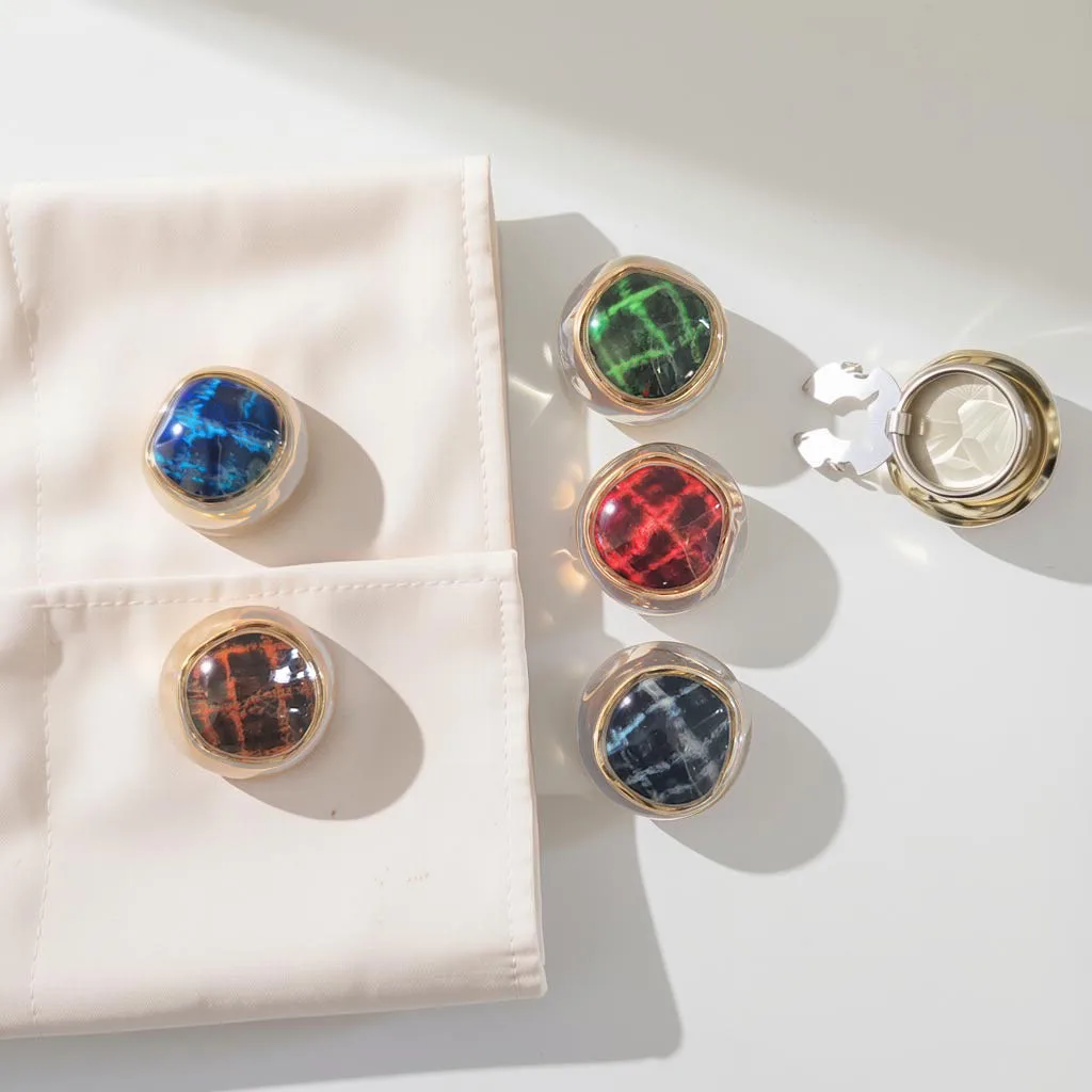 

2PCS Fashion High Quality plaid Button Covers for DIY Clothing Decorative Button Shirt Sleeve Button Decoration