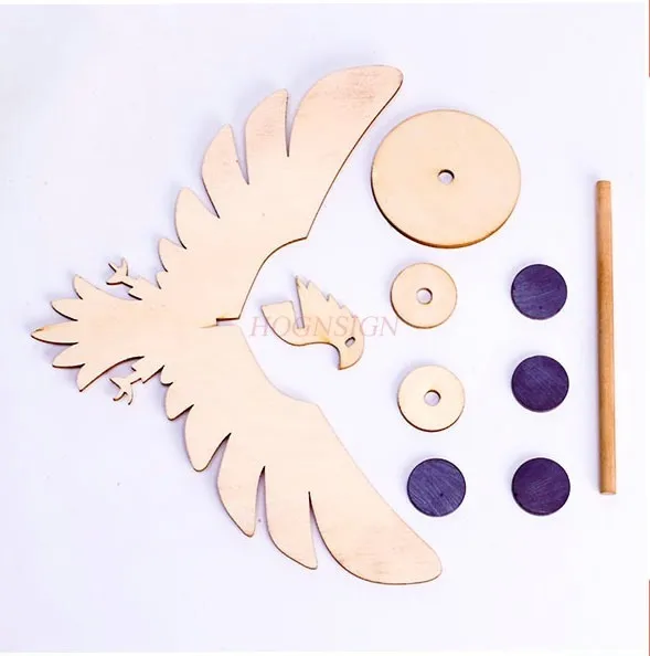 Student science experiment suspension balance eagle material package handmade DIY technology small production play teaching