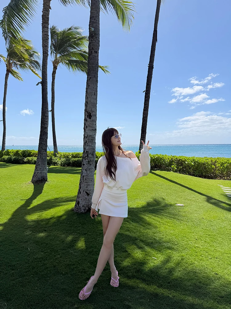 

Модный комплект: свитер и юбка для женщин, весна 2026, новинка, с завышенной талией, из полиэстера, теплый, с длинными рукавами