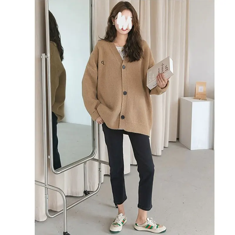 

Winter Vintage Maternity Sweater Long Sleeve Button Fly Plus Size Pregnant Woman Knitted Coats Loose Casual Pregnancy Cardigans