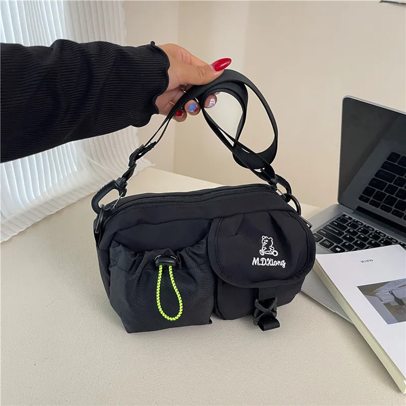 

Versatile Women's Shoulder Bag, Oxford Material Crossbody Purse with Long Strap, Spacious Handheld Office Bag & Casual Daypack