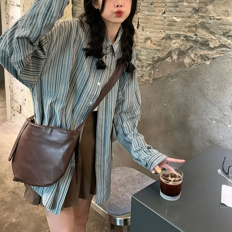 

Autumn New Striped Vintage Shirts Female Clothing Loose Versatile Spring Autumn Pockets Spliced College Style Long Sleeve Blouse