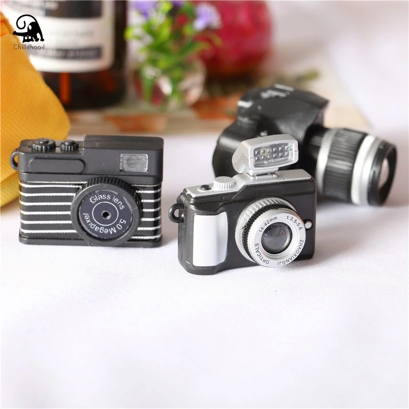 Retro Mini Dollhouse Miniature Digital Camera Dolls House Decoration Accessory For Dollhouse Decals New Plastic Toy Camera